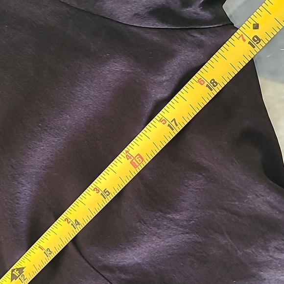 Tahari Silk Top/Shirt ❤️ - Picture 6 of 8